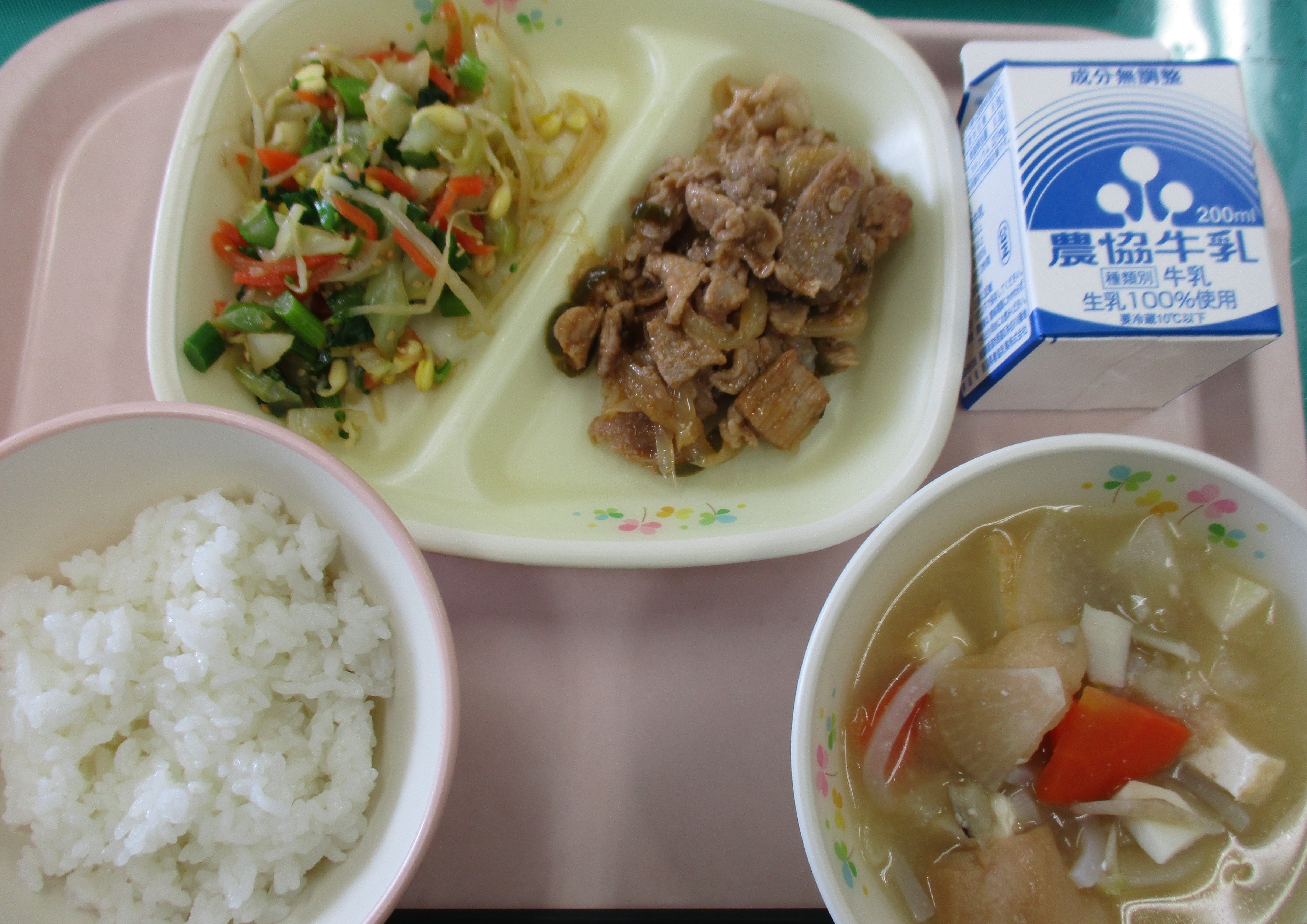 特産品を使った新発田市の学校給食に スーパー酒粕さかすけ を使っていただきました 菊水酒造